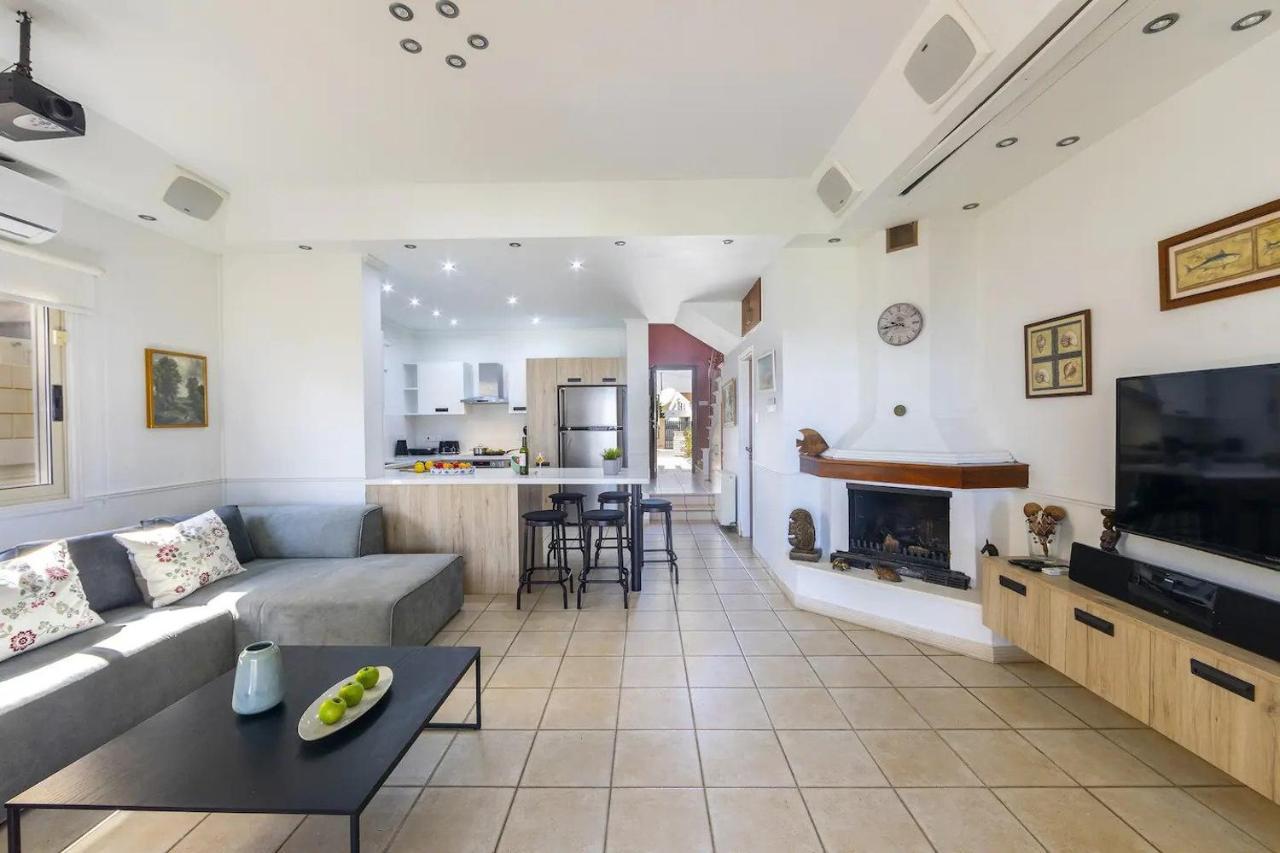 Beachfront Villa Carpe Diem Κίτι Εξωτερικό φωτογραφία