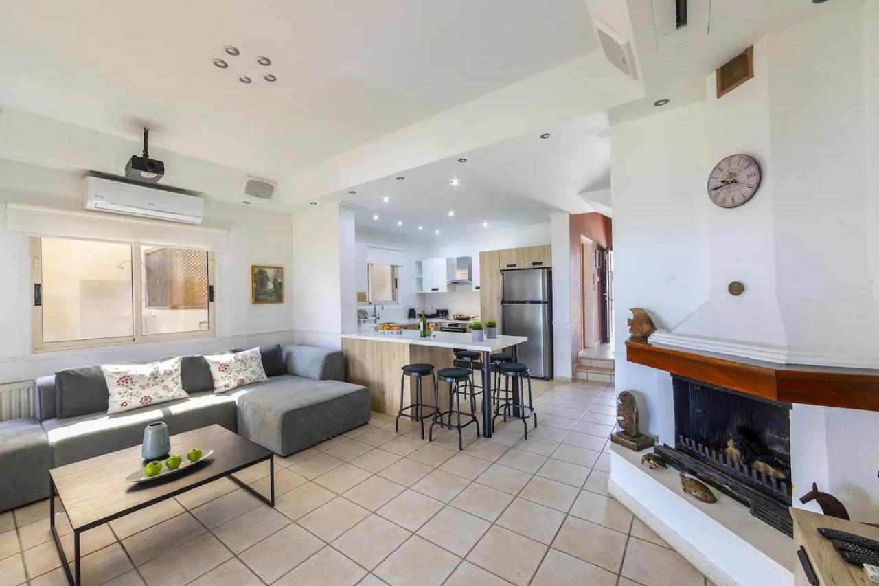 Beachfront Villa Carpe Diem Κίτι Εξωτερικό φωτογραφία